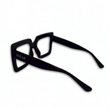 Aeroshade AERIS Triple Black Frame.